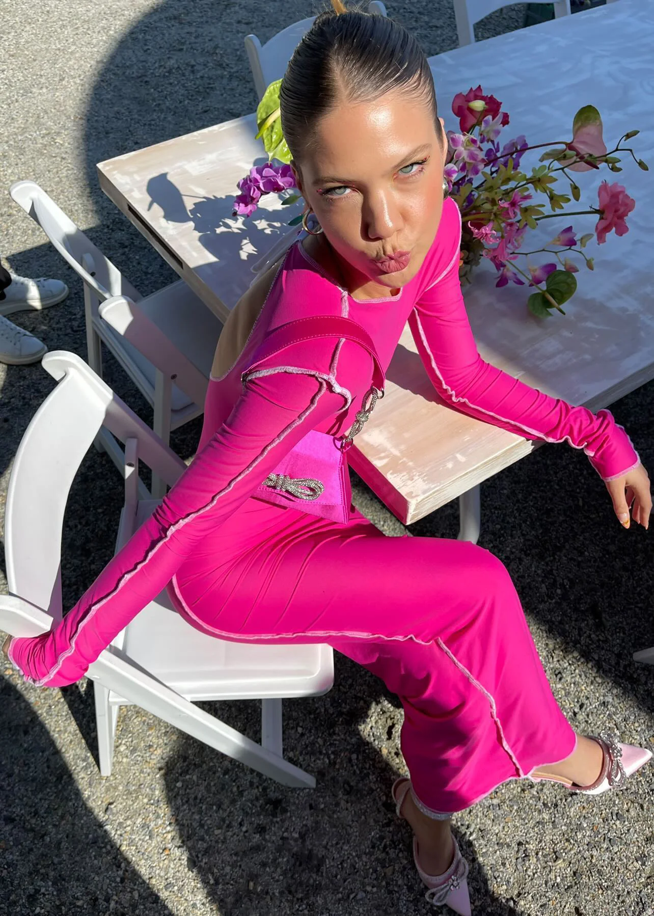 Contrast Maxi - Neon pink with contrast white stitching - Image 6