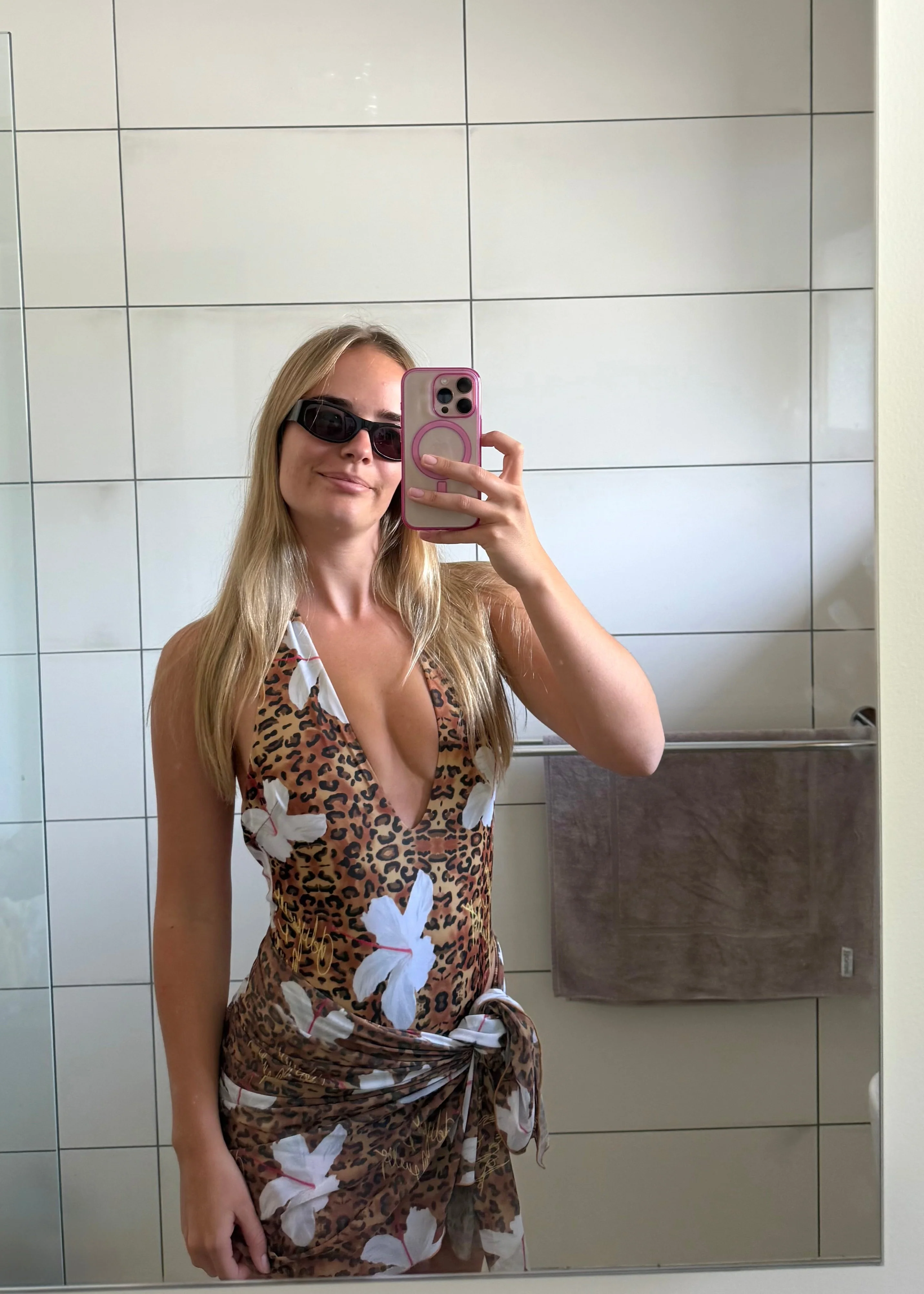 Leopard Hibiscus - Sarong (mini) - Image 12
